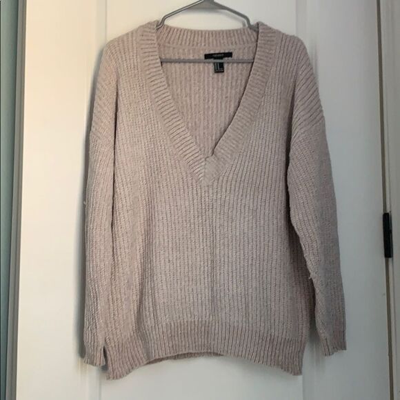 Sweater - Picture 1 of 5
